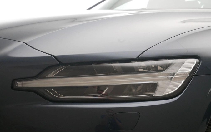 Volvo V60 cena 134899 przebieg: 102313, rok produkcji 2021 z Szczecin małe 326